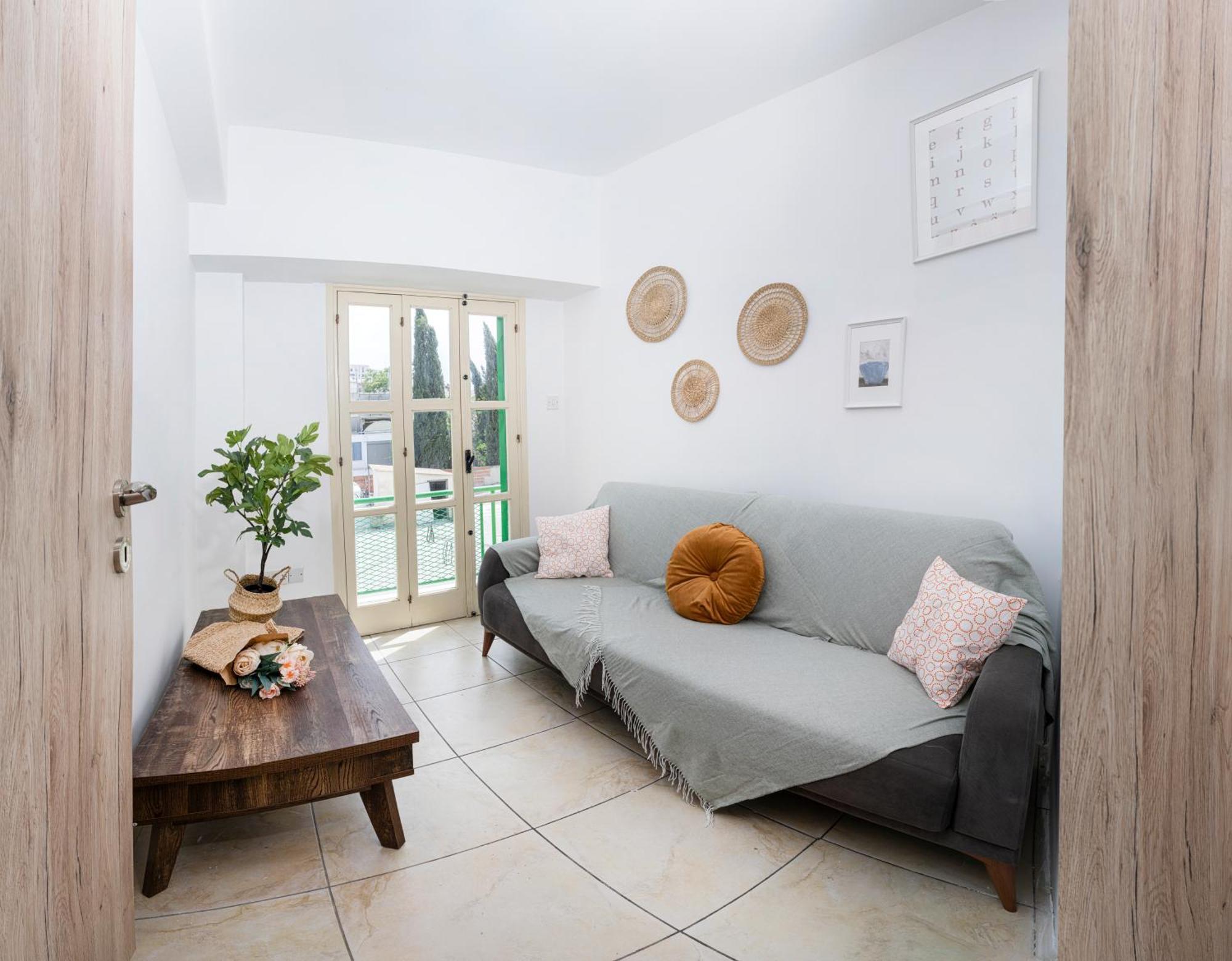 Private Room In Shared Flat نيقوسيا المظهر الخارجي الصورة