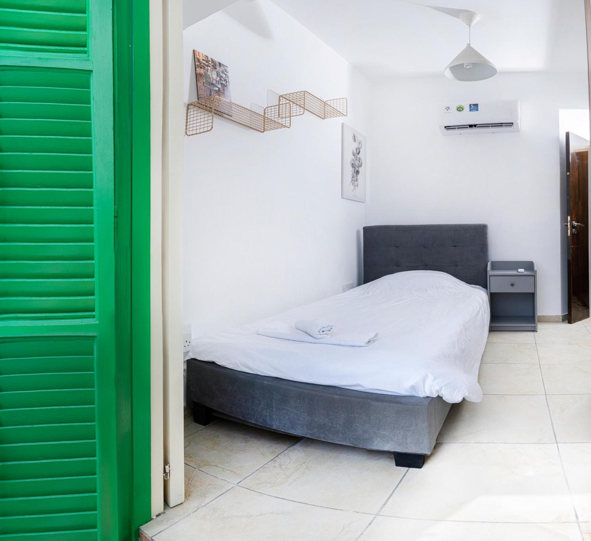 Private Room In Shared Flat نيقوسيا المظهر الخارجي الصورة