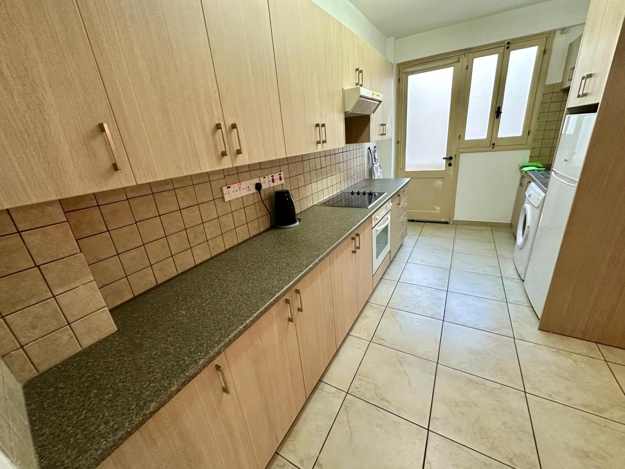 Private Room In Shared Flat نيقوسيا المظهر الخارجي الصورة